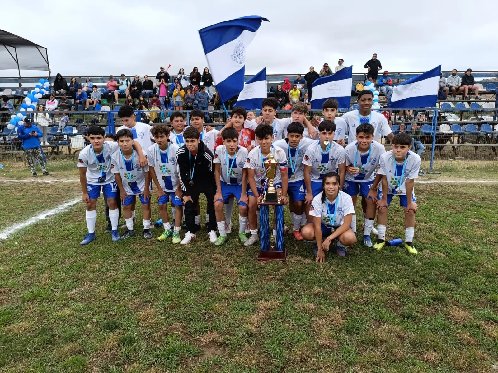 ¡Doble Gloria para el Club Deportivo Costanera en el Fútbol Infantil!